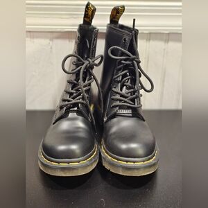 Dr Martens 1460W 8-Eye Combat Boots Black Size 7